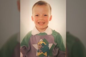 Žinomas vyras pasidalijo nematyta vaikystės nuotrauka: ar atpažinsite? 