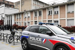 Pietų Prancūzijoje peiliu mirtinai subadytas 15 metų paauglys