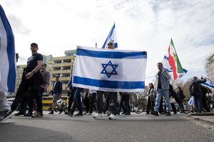 Vokietijos vyriausybė Holokaustą išgyvenusiems asmenims Izraelyje skyrė 25 mln. eurų