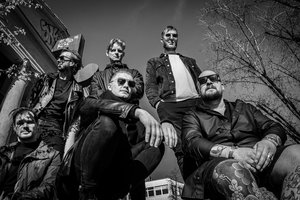 Postpanko grupė „Orai“ pristato naują vaizdo klipą: „Pasakojame apie gerus ir blogus pokyčius“