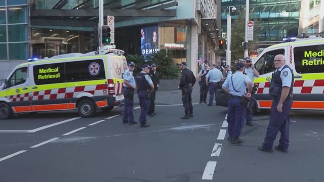 Vaizdai iš įvykio Sidnėjuje: prekybos centre buvo padurti keli žmonės