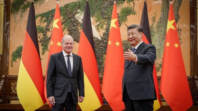 O. Scholzo vizitas Kinijoje: darbotvarkėje – prekybos ir paramos Rusijai klausimai