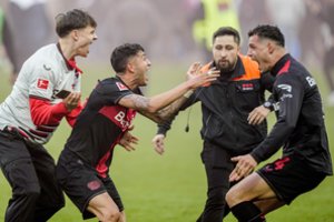 Vokietija turi naujus futbolo čempionus – pirmą kartą titulą iškovojo „Bayer“