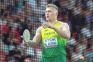 M. Alekna turi stebuklingą metimą – Ramone jo siųstas diskas pagerino 38 metus gyvavusį pasaulio rekordą