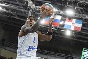 Padlaižiu Rusijoje tapęs Kanados krepšininkas X.Rathenas-Maysas kuria klounadą – aiškina apie geriausią Europos VTB lygą