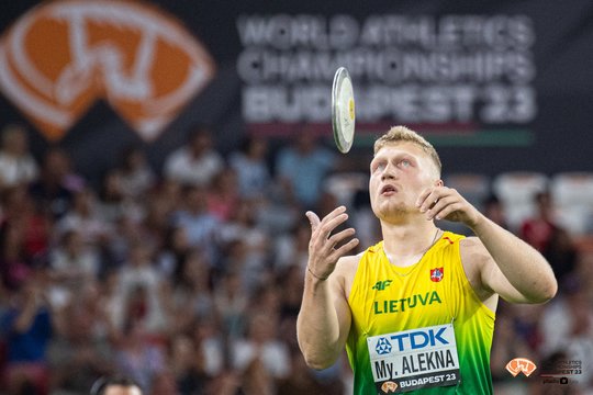 Mykolas Alekna tapo pasaulio rekordininku, diską numetęs 74.35 m.