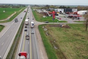 Pavojingoje magistralės atkarpoje ties Kaunu nubrėžtos naujos linijos – eismą uždarys aklinai