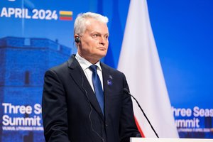 G. Nausėda: jeigu prezidento rinkimai pasibaigs man sėkmingai, ketinu kelti K. Navicko klausimą