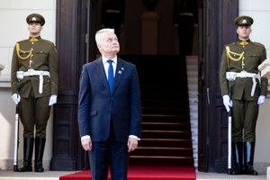 Pirmuosius prezidentinius debatus praleidęs G. Nausėda pasigenda konkurentų idėjų: norėčiau išgirsti ne tik skundų