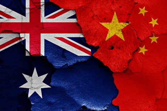 Australijos ir Kinijos vėliavos.