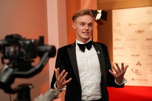 Iliuzionistas R. Bernatonis prabilo apie pavojų keliančią kitą savo veiklą: „Nebegaliu važiuoti nei į Balį, nei į Italiją“