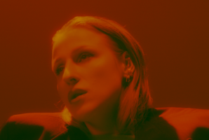 Elayork – eurovizinio hito „Luktelk“ bendraautorė pristato savo naujausią kūrinį ir vaizdo klipą „Ne Laiku“