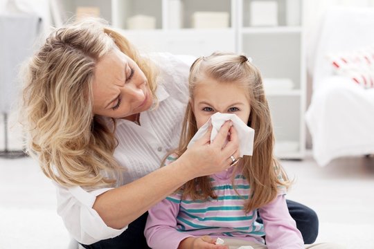Dažnas vaikas susiduria su alergijomis.