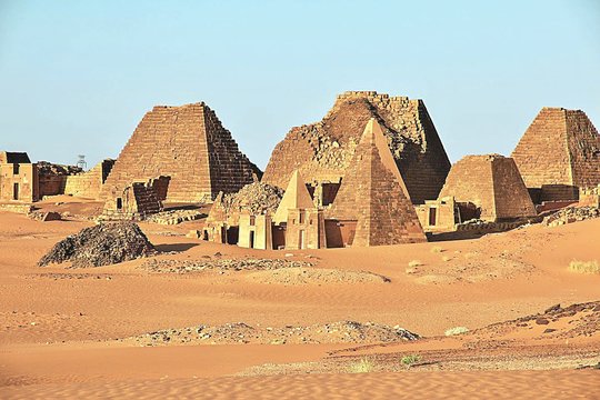 Sudano piramidės.
