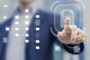 5G, gyventojų sekimas ir telefonai „šnipai“: kodėl skaitmenizacija apipinta melagienomis?