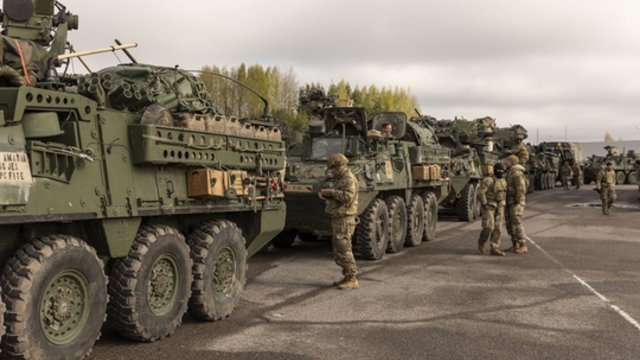 Lietuva ruošiasi išskirtinio masto pratyboms: atvyko JAV karinė technika