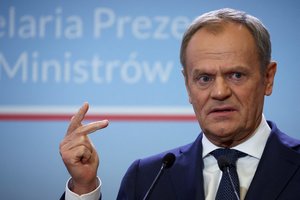Premjeras: Lenkija negali sau leisti mažo rinkėjų aktyvumo Europos Parlamento rinkimuose