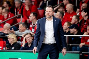 Atsakingu požiūriu į rungtynes besidžiaugęs G. Žibėnas negailėjo kritikos jauniesiems žaidėjams