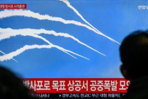 Seulas: Pchenjanas paleido balistinę raketą Japonijos jūros link