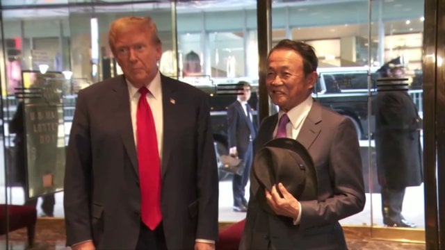 D. Trumpo ir buvusio Japonijos premjero susitikimas: aptarė abipusį bendradarbiavimą