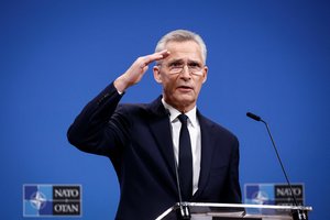 Varšuvoje – tiesmuka J. Stoltenbergo žinutė A. Dudai