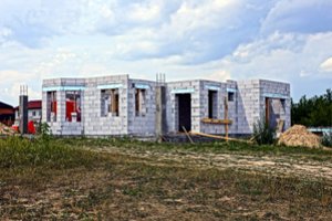 Svarstote apie namo statybas: kai kurie dokumentai šiandien kainuoja ir keliasdešimt tūkst. eurų, įsivertinkite tai