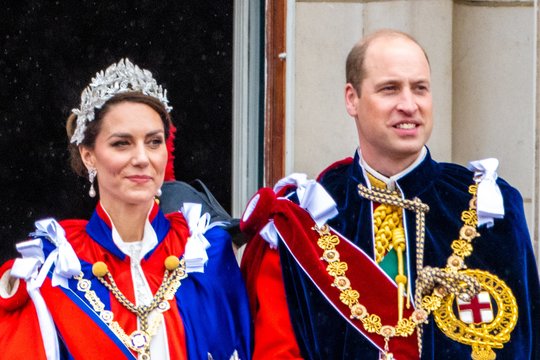 Catherine Middleton ir princui Williamui suteikti nauji titulai.