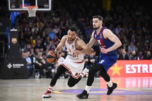 Dramoje Barselonoje – „Olympiakos“ pergalė ir produktyvus R. Jokubaitis