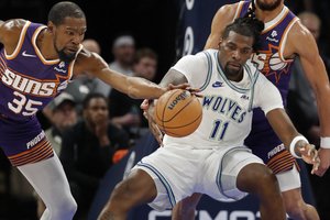 Geriausiu NBA šeštuoju žaidėju pripažintas „Timberwolves“ aukštaūgis