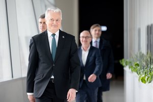 G. Nausėda apie I. Vėgėlės šeimos verslui mestus kaltinimus: paties kandidato prievolė yra paneigti šiuos įtarimus