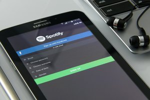 „Spotify“ paskelbė apie rekordinį pelną, bet to negana: iki dešimtmečio galo nori pritraukti įspūdingą skaičių vartotojų