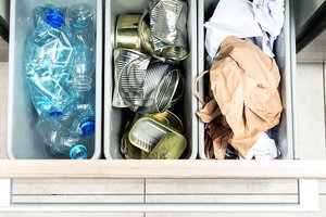 Pakuočių atliekos: nebe deginti, o perdirbti