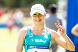 L. Asadauskaitė-Zadneprovskienė – pasaulio taurės finaliniame etape