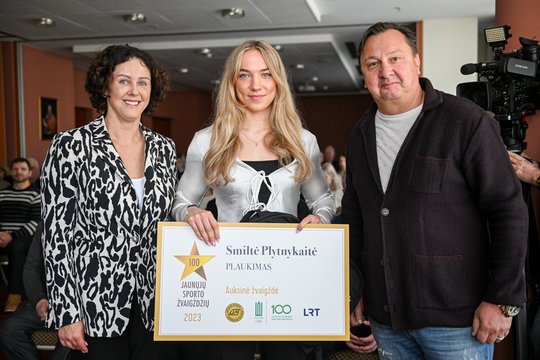Pagerbti geriausi Lietuvos jaunųjų sportininkų ir sportininkių apdovanojimų „100 sporto žvaigždžių“ nominantai – plaukikė Smiltė Plytnikaitė.