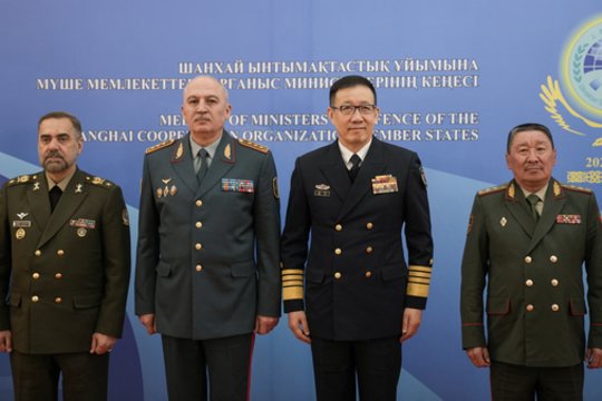 Iranas ir Kinija Kazachstane susitarė dėl karinio bendradarbiavimo