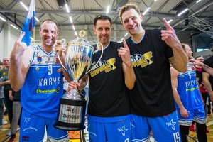 Lemiamame mače dominavę T. Delininkaitis ir M. Lukauskis „Jurbarkui-Kariui“ nukalė NKL titulą