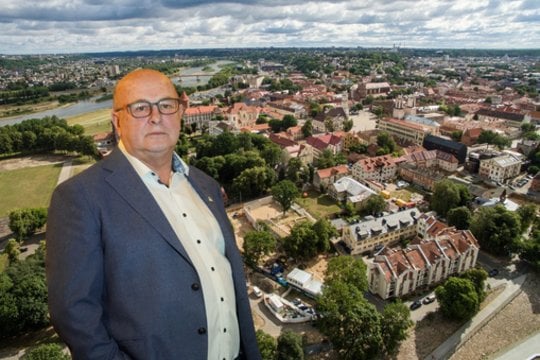 Kauno miesto savivaldybė perspėjama dėl netinkamo žemėtvarkos funkcijų vykdymo.