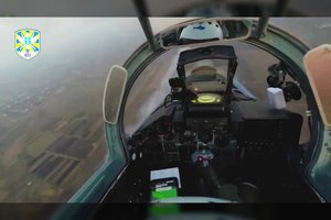 Netikėta: ukrainiečių naikintuvuose naudojami „iPad“ – ir štai kam jie reikalingi