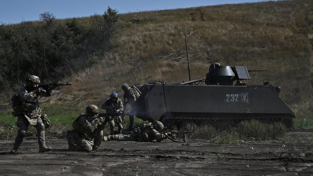 Netiki, kad tik JAV ginklai leis Ukrainai atgauti prarastas teritorijas: yra kita problema