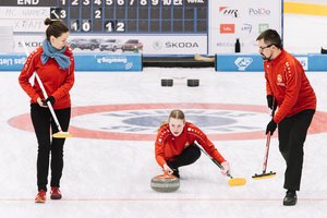Kaune dramatiškai paaiškėjo pirmieji istorijoje Lietuvos mišrių komandų kerlingo čempionai