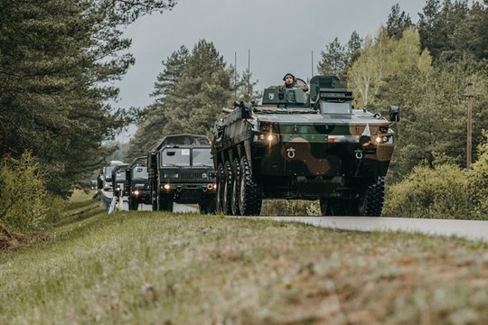 Karinė technika ir rezervistai jau pakeliui: prasidės vienos intensyviausių karinių pratybų Lietuvoje