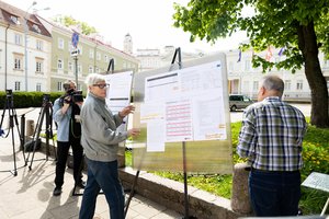 Piketuojantys dėl „Rail Baltica“ nustebino savo klausimais: tikėjosi išgirsti ne tai