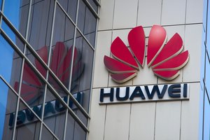 Kinijos technologijų milžino „Huawei“ pelnas išaugo 564 proc.