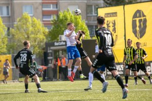 Saulės mieste – futbolo spektaklis: kauniečiai paskutinę akimirką išplėšė lygiąsias