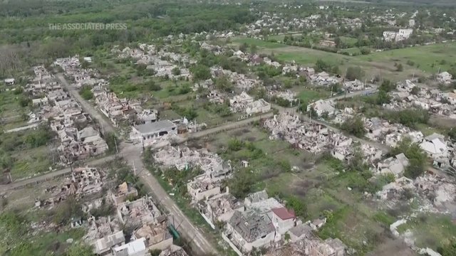 Vienas iš Ukrainos miestų tapo vaiduokliu: gyventojai daugiau nei metus neturi vandentiekio, elektros