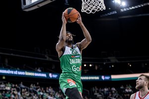 Naujoko šou užkurtas „Žalgiris“ sutraiškė trigubą dublį atlikusio gynėjo tempiamą „Nevėžį“