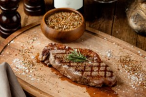 Kada jautienos kepsnys gali būti minkštas ir sultingas? „Norfos“ eksperto patarimai