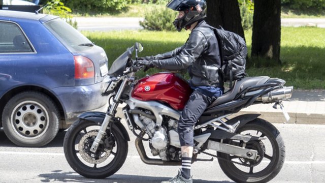 Prasidedant motociklininkų sezonui pastebi besikeičiantį mentalitetą: saugumas kelyje laikomas prioritetu
