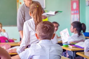 Rugsėjo mokyklos laukia su baime: kai kur gali pritrūkti ir pusės tūkstančio mokytojų