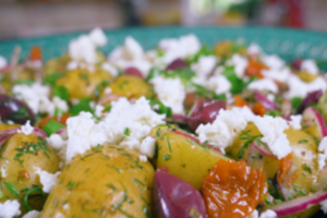 K. Starkienė atskleidė salotų receptą, kuris jau senai tapo jos favoritu